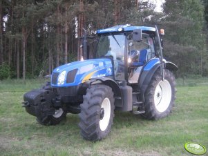 New Holland T 6030 PLUS