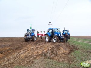 New Holland  T 6090 + T 7050 + T 7070