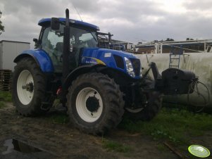 New Holland T 7030
