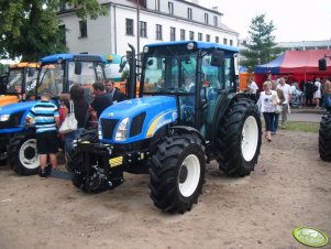 New Holland T4020