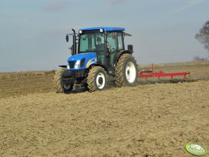 New Holland T4020