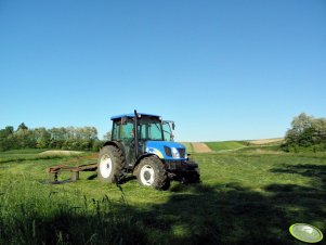 New Holland T4020