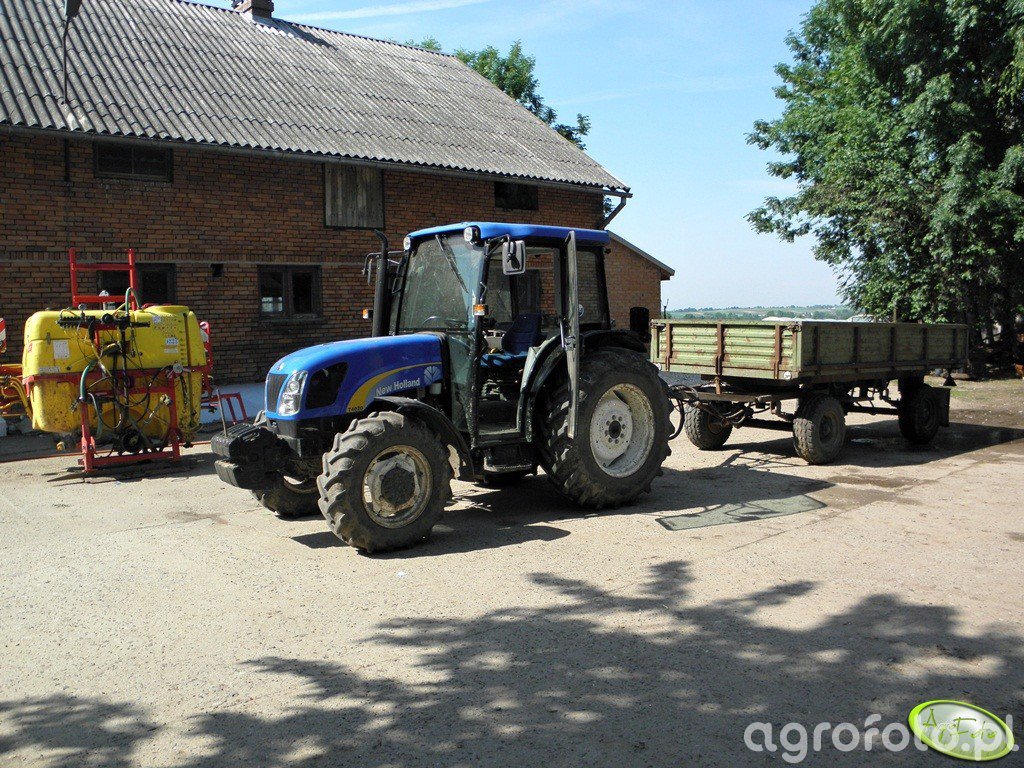 New Holland T4020