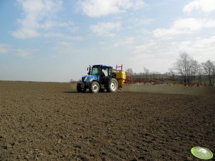 New Holland T4020