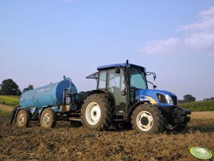 New Holland T4020