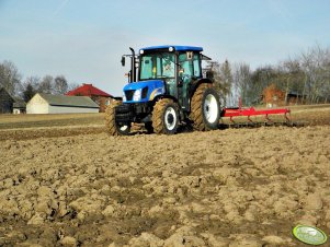 New Holland T4020