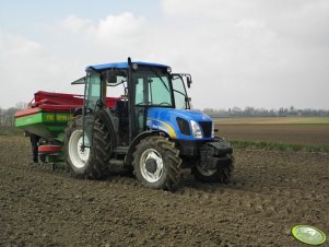 New Holland T4020