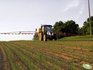 New Holland T4020