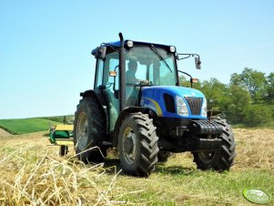 New Holland T4020