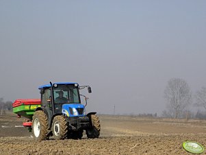 New Holland T4020