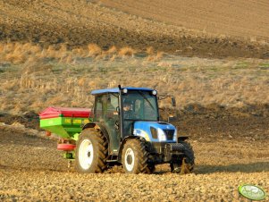 New Holland T4020