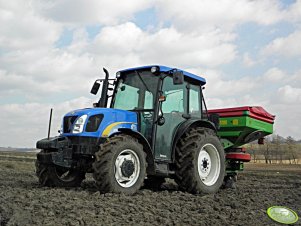 New Holland T4020