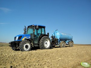 New Holland T4020