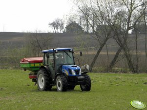 New Holland T4020