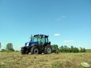 New Holland T4020