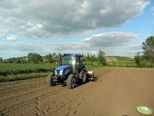 New Holland T4020