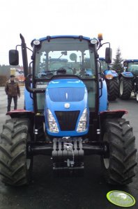 New Holland T4