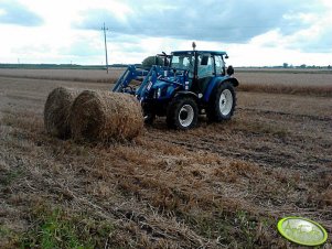 New Holland T5040 & Agromasz 