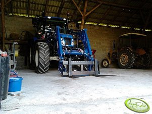 New Holland T5040 & Agromasz 