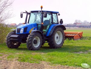 New Holland T5040 & Maschio HB3000