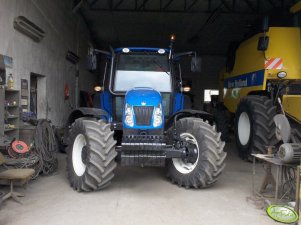 New Holland T5040