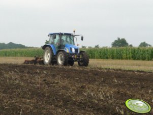 New Holland T5040