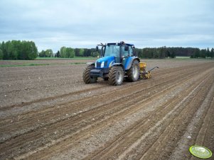 New Holland T5050 + KLEINE