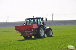 New Holland T5050 + RAUCH Axis 20.1