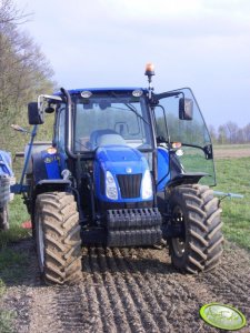 New Holland T5050