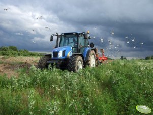 New Holland T5060 + Kuhn Master 102