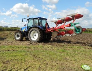 New Holland T5060 & Kverneland