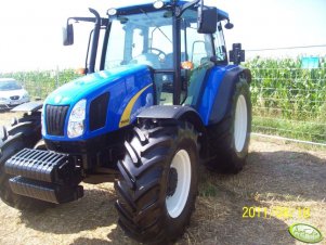 New Holland T5060