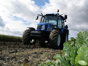 New Holland T5060