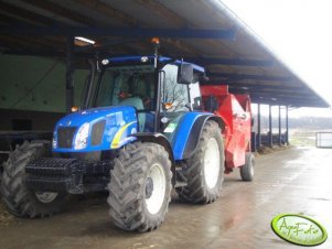 New Holland T5060