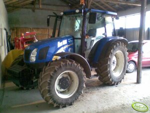 New Holland T5060