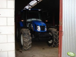 New Holland T5060