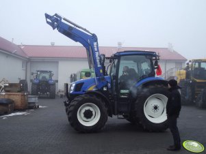 New Holland T6020