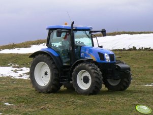 New Holland T6020