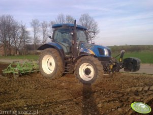 New Holland T6020