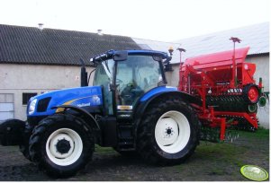 New Holland T6030 + Agregat Uprawowo Siewny