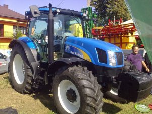 New Holland T6030 Delta