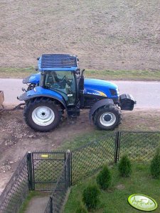 New Holland T6030 