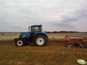 New Holland T6030RC + Ares