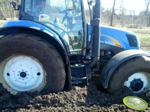 New Holland T6040 Elite 