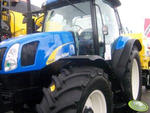 New Holland T6040