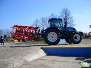 New Holland T6040