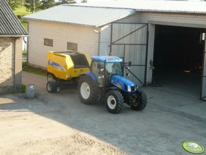 New Holland T6050 + New Holland BR7060