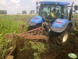 New Holland T6050 PLUS