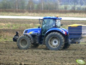 New Holland T6050 RC & Bogballe M2