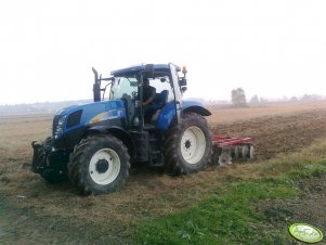 New Holland T6050